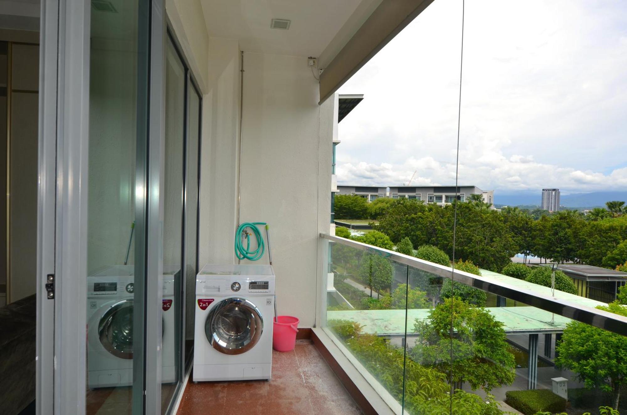 The Loft Residences Homestay @ Block C Imago Mall Kk Central Kota Kinabalu Eksteriør billede